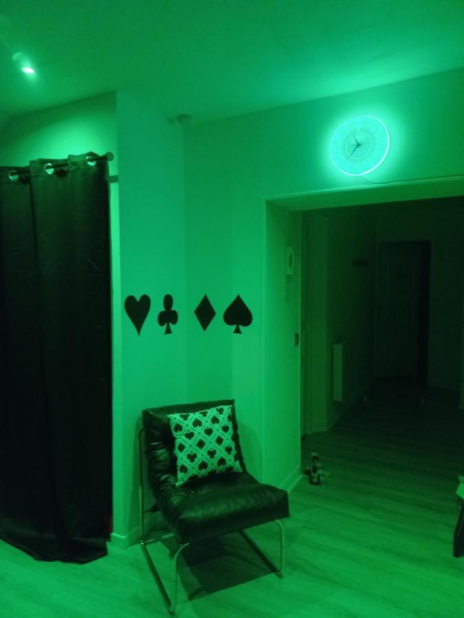 Game Room Epernay Luaran gambar