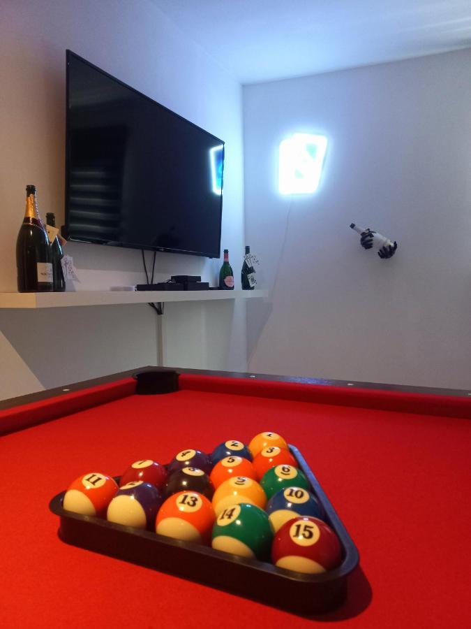 Game Room Epernay Luaran gambar